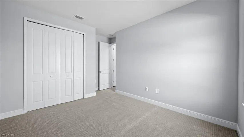 3045  Heritage Pines  DR, Fort Myers, FL 33905