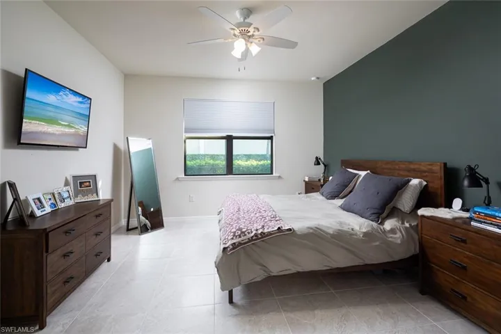7266  Wilton  DR, Naples, FL 34109