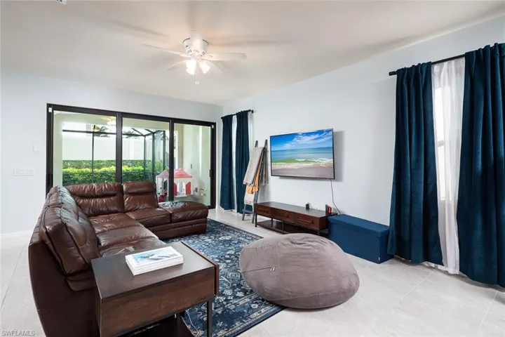 7266  Wilton  DR, Naples, FL 34109