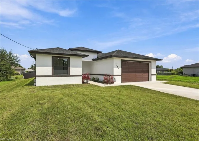 3900 25th St Sw, Lehigh Acres, Florida 33976