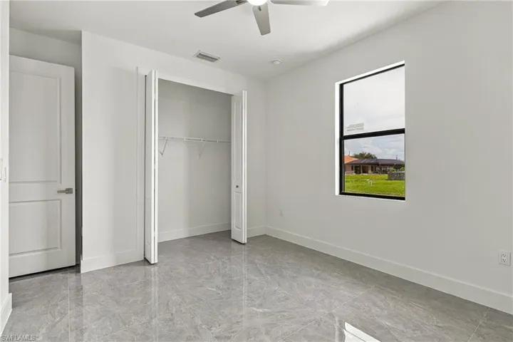 3900 25th St Sw, Lehigh Acres, Florida 33976