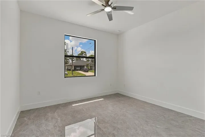 3900 25th St Sw, Lehigh Acres, Florida 33976