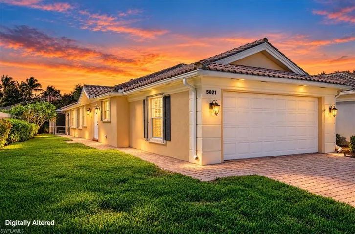 5821 Drummond Way, Naples, Florida 34119
