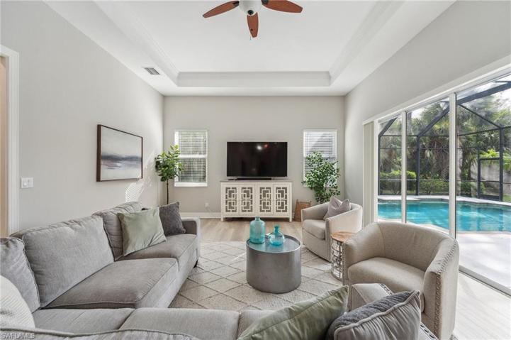 388  Cypress W WAY, Naples, FL 34110