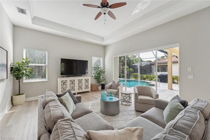 388  Cypress W WAY, Naples, FL 34110