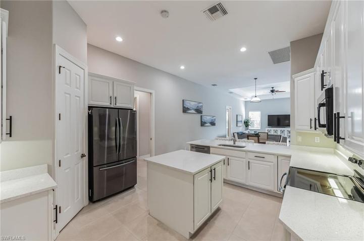 388  Cypress W WAY, Naples, FL 34110