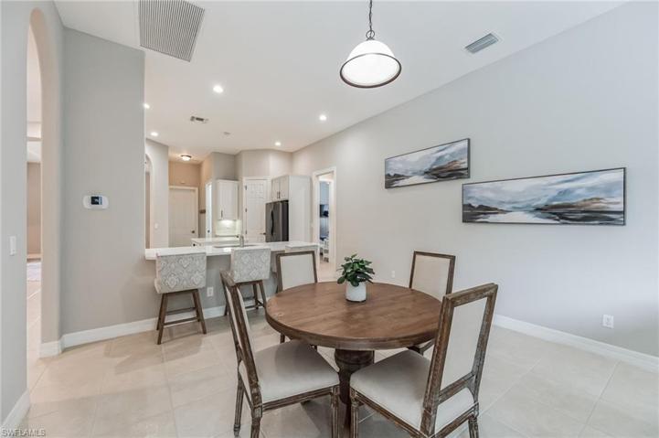 388  Cypress W WAY, Naples, FL 34110