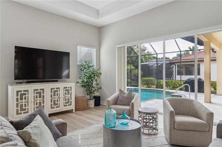 388  Cypress W WAY, Naples, FL 34110