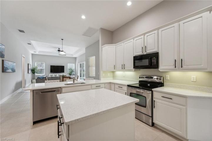 388  Cypress W WAY, Naples, FL 34110