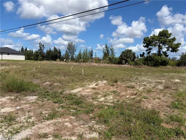 2011 NW 17th  ST, Cape Coral, FL 33993