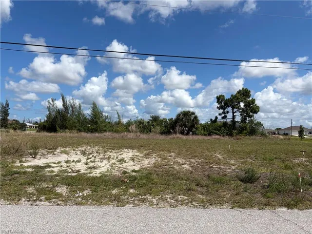 2011 NW 17th  ST, Cape Coral, FL 33993