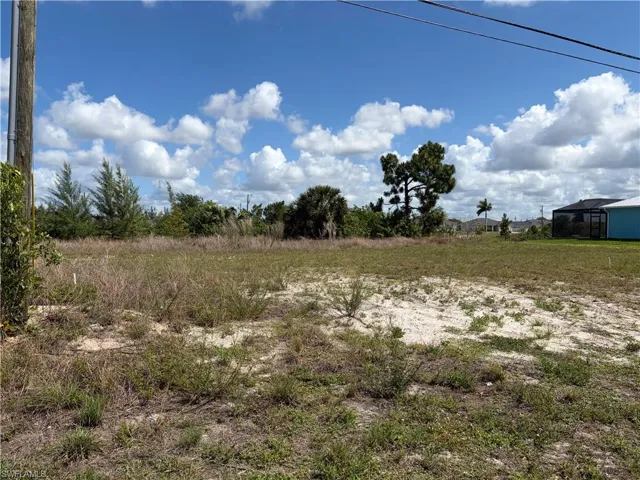2011 NW 17th  ST, Cape Coral, FL 33993