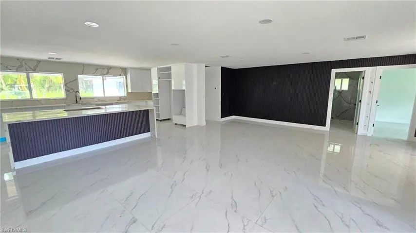 3689 Liberty Sq, Fort Myers, Florida 33908