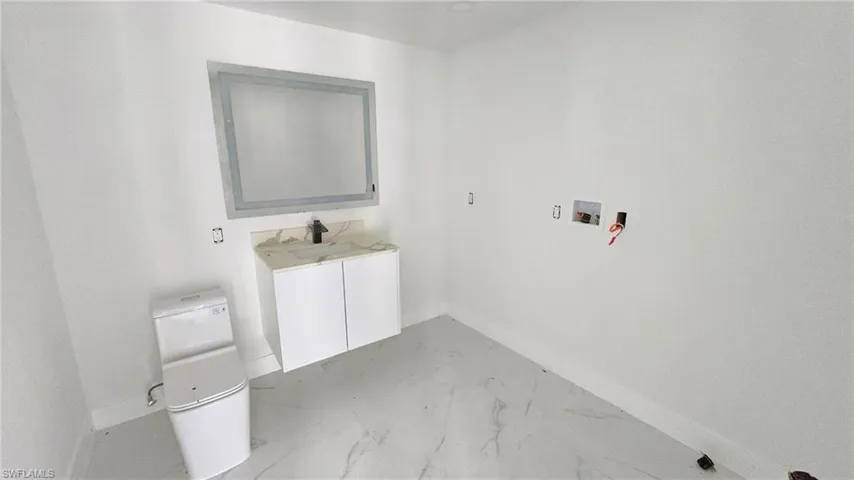 3689 Liberty Sq, Fort Myers, Florida 33908