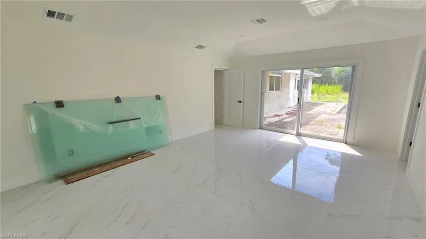 3689 Liberty Sq, Fort Myers, Florida 33908