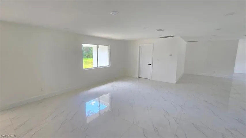 3689 Liberty Sq, Fort Myers, Florida 33908