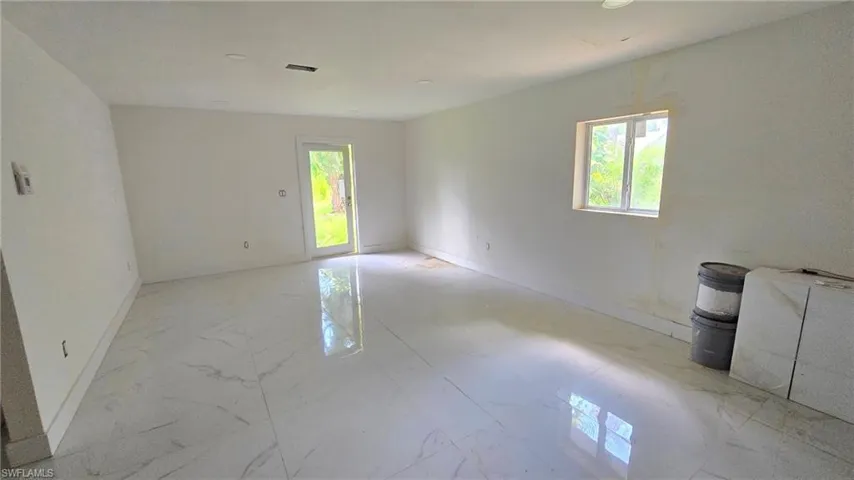 3689 Liberty Sq, Fort Myers, Florida 33908
