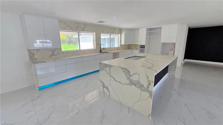 3689 Liberty Sq, Fort Myers, Florida 33908