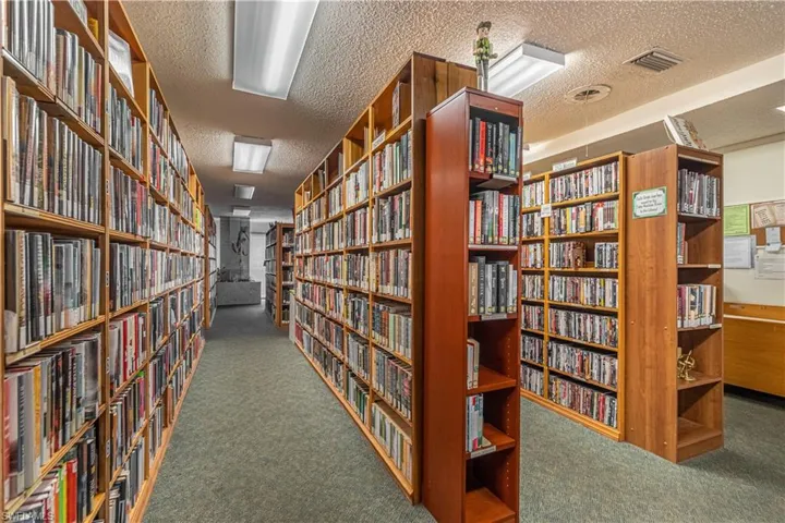 1828 Pine Valley Dr 309, Fort Myers, Florida 33907