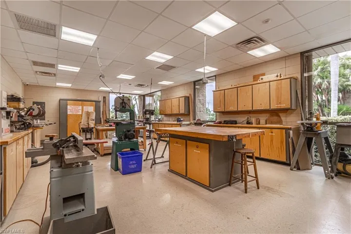 1828 Pine Valley Dr 309, Fort Myers, Florida 33907