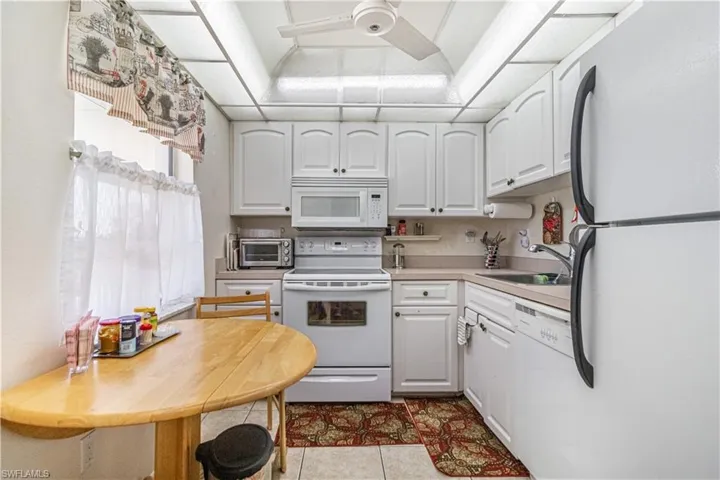 1828 Pine Valley Dr 309, Fort Myers, Florida 33907