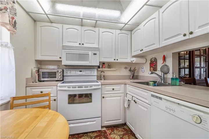 1828 Pine Valley Dr 309, Fort Myers, Florida 33907