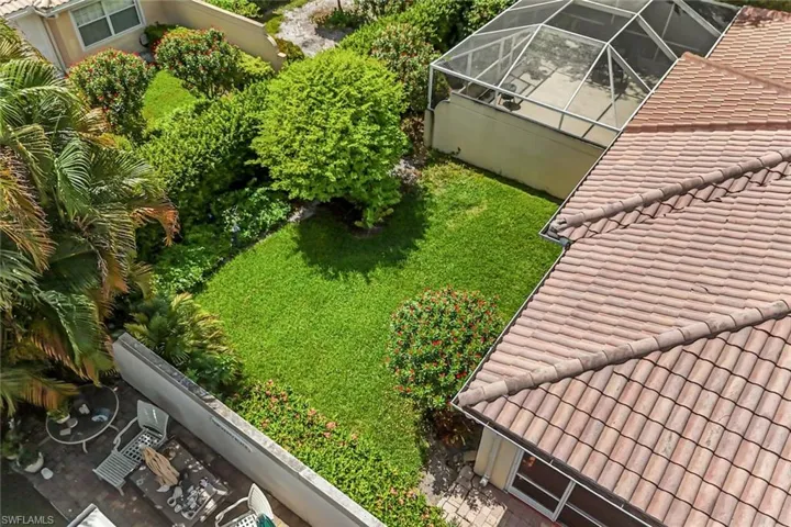 5606  Eleuthera  WAY, Naples, FL 34119