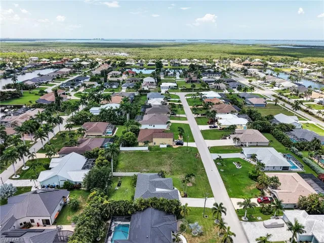 5235 27th Pl, Cape Coral, Florida 33914