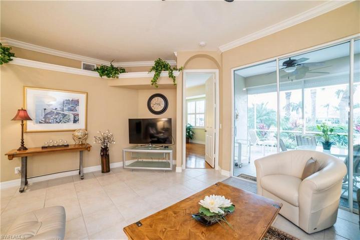 15124  Sterling Oaks  DR, Naples, FL 34110