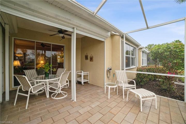 15124  Sterling Oaks  DR, Naples, FL 34110