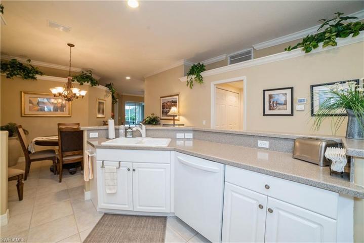 15124  Sterling Oaks  DR, Naples, FL 34110