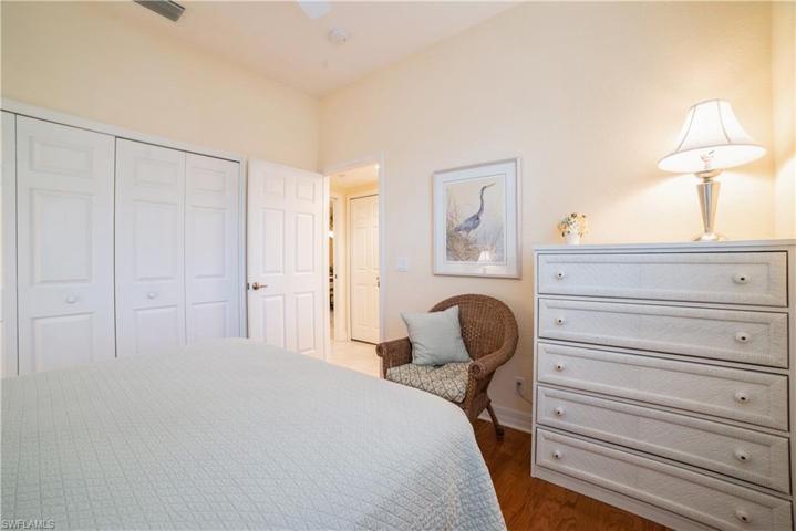 15124  Sterling Oaks  DR, Naples, FL 34110