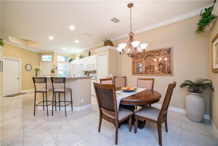 15124  Sterling Oaks  DR, Naples, FL 34110