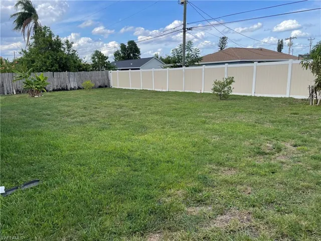 Expansive backyard with plenty of room for a pool