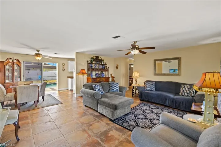 1024 NE Pine Island  LN, Cape Coral, FL 33909