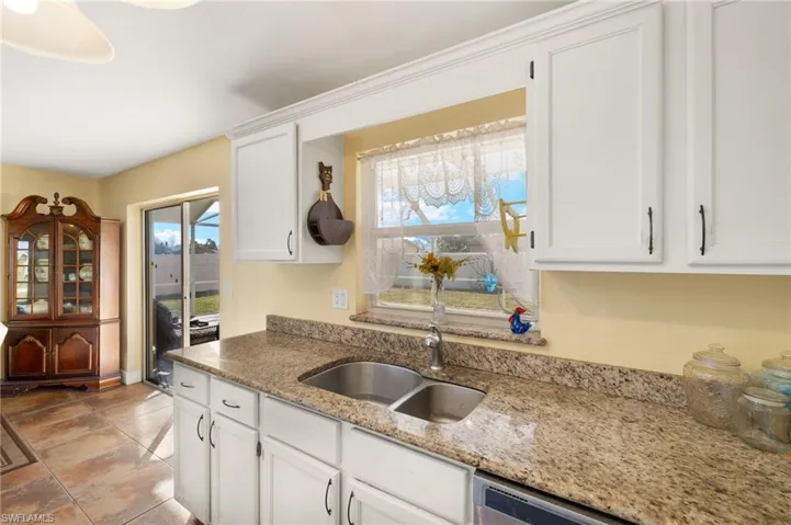 1024 NE Pine Island  LN, Cape Coral, FL 33909