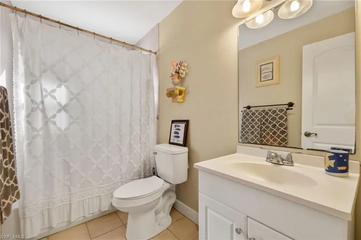 1024 NE Pine Island  LN, Cape Coral, FL 33909