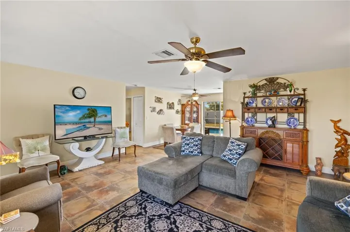 1024 NE Pine Island  LN, Cape Coral, FL 33909