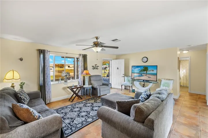 1024 NE Pine Island  LN, Cape Coral, FL 33909