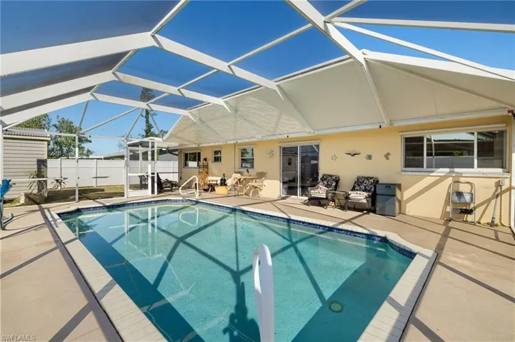 1024 NE Pine Island  LN, Cape Coral, FL 33909
