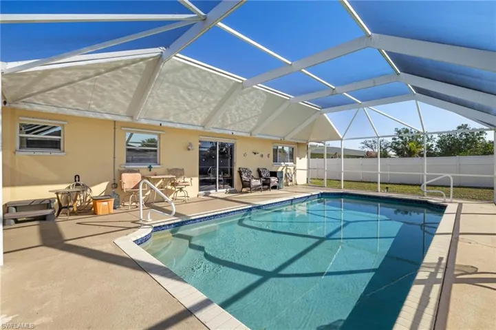 1024 NE Pine Island  LN, Cape Coral, FL 33909