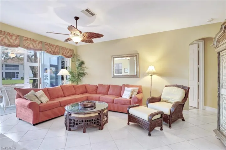 Opens out to enclosed Lanai