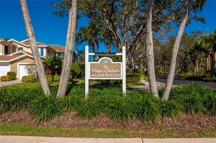 Carrick Bend Neighborhood