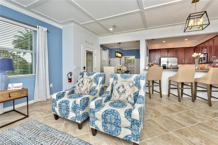2612  Blossom  WAY, Naples, FL 34120