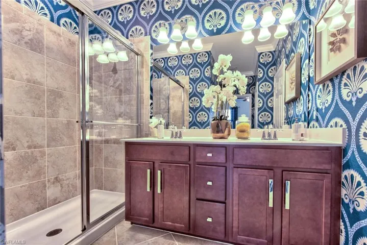 2612  Blossom  WAY, Naples, FL 34120