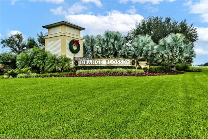 2612  Blossom  WAY, Naples, FL 34120
