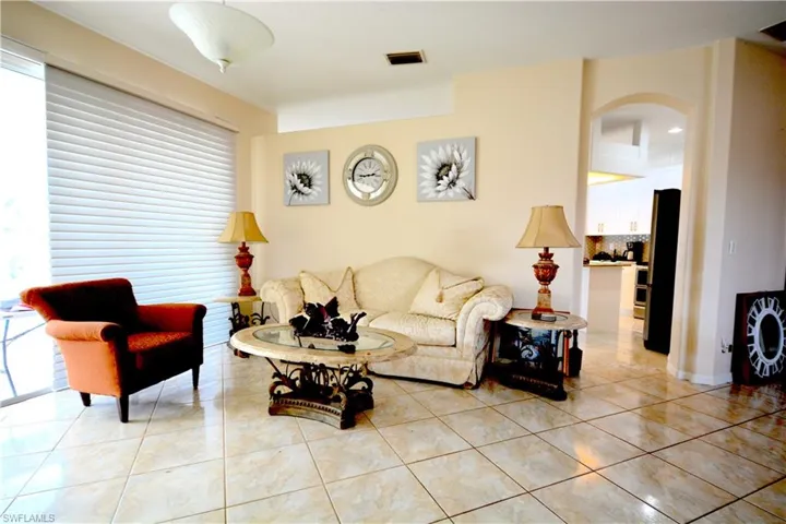 1414 Sw 18th St, Cape Coral, Florida 33991