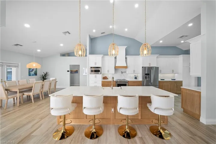 1688 Villa Ct, Marco Island, Florida 34145