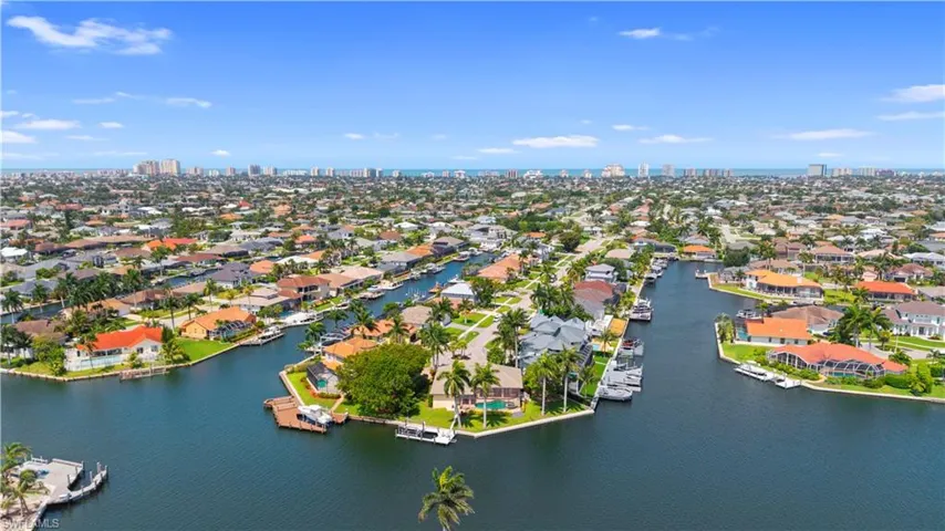 1688 Villa Ct, Marco Island, Florida 34145