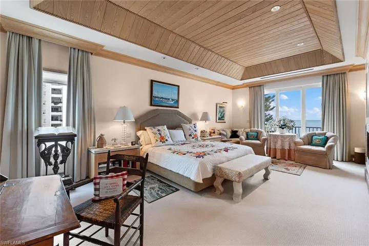 15  Casa Mar  LN, Naples, FL 34103